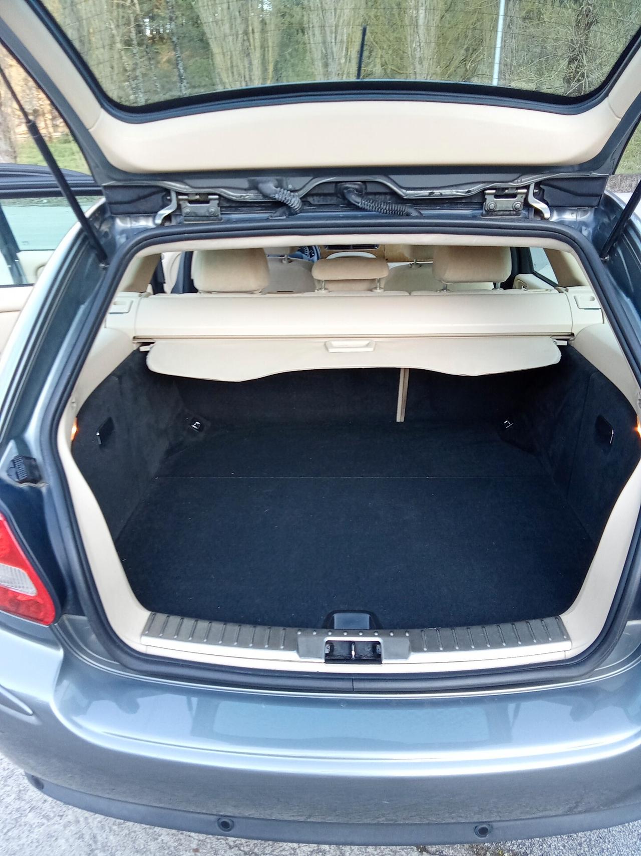 Jaguar X-Type 2.2D cat Wagon nuovo nuovo