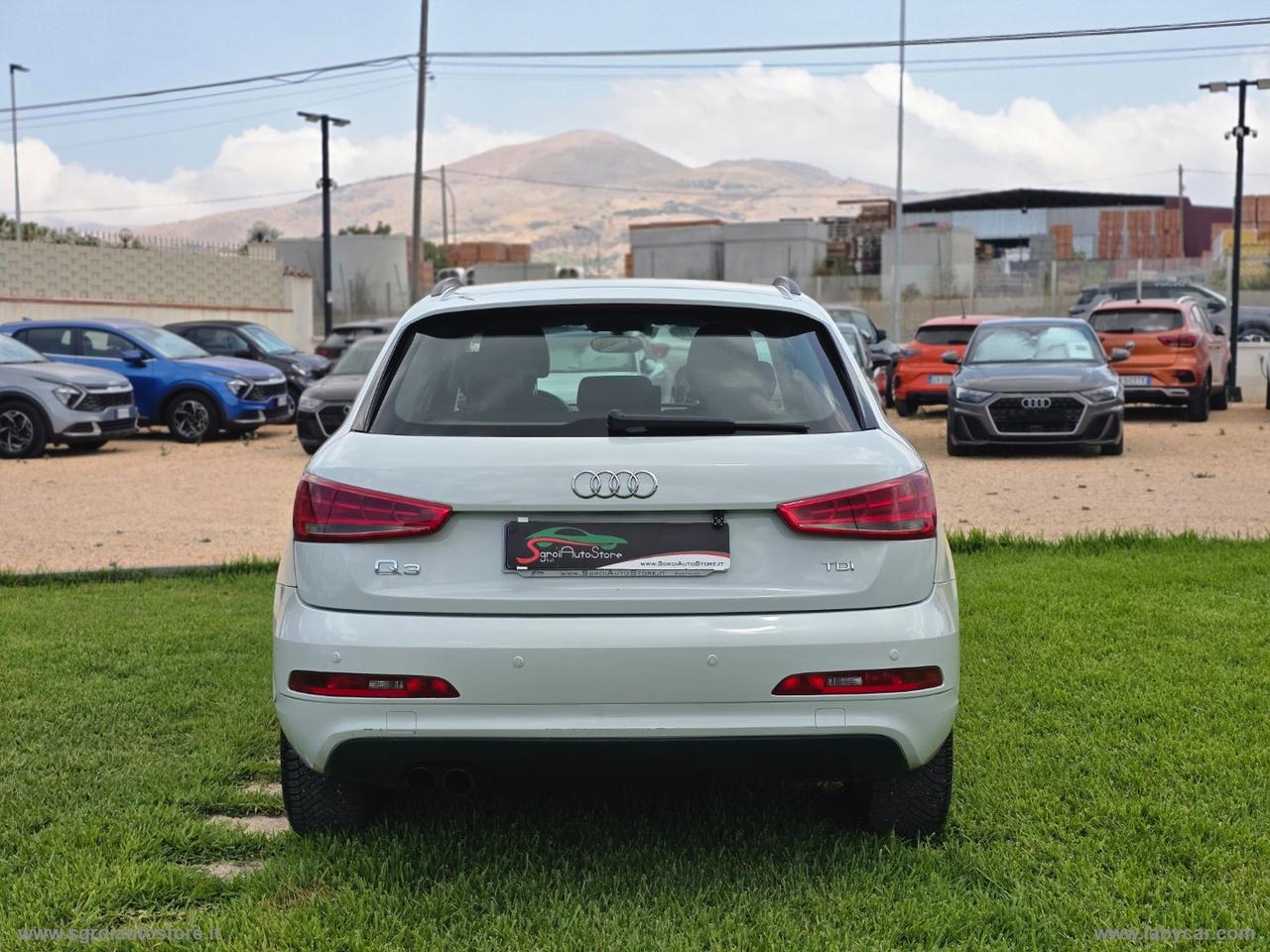 AUDI Q3 2.0 TDI Business