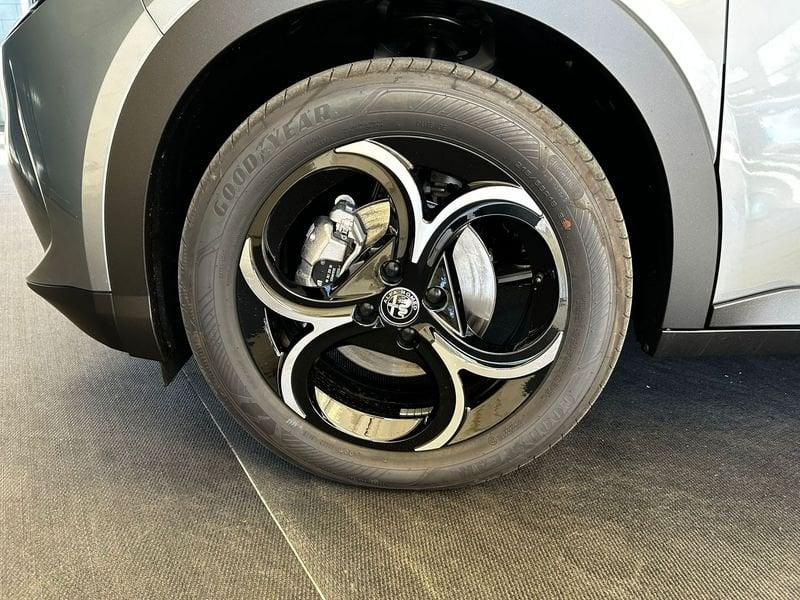 Alfa Romeo Junior Junior 1.2 145 CV Hybrid eDCT6 Speciale + TETTO APRIBILE - PROMO SIRONIAUTO+