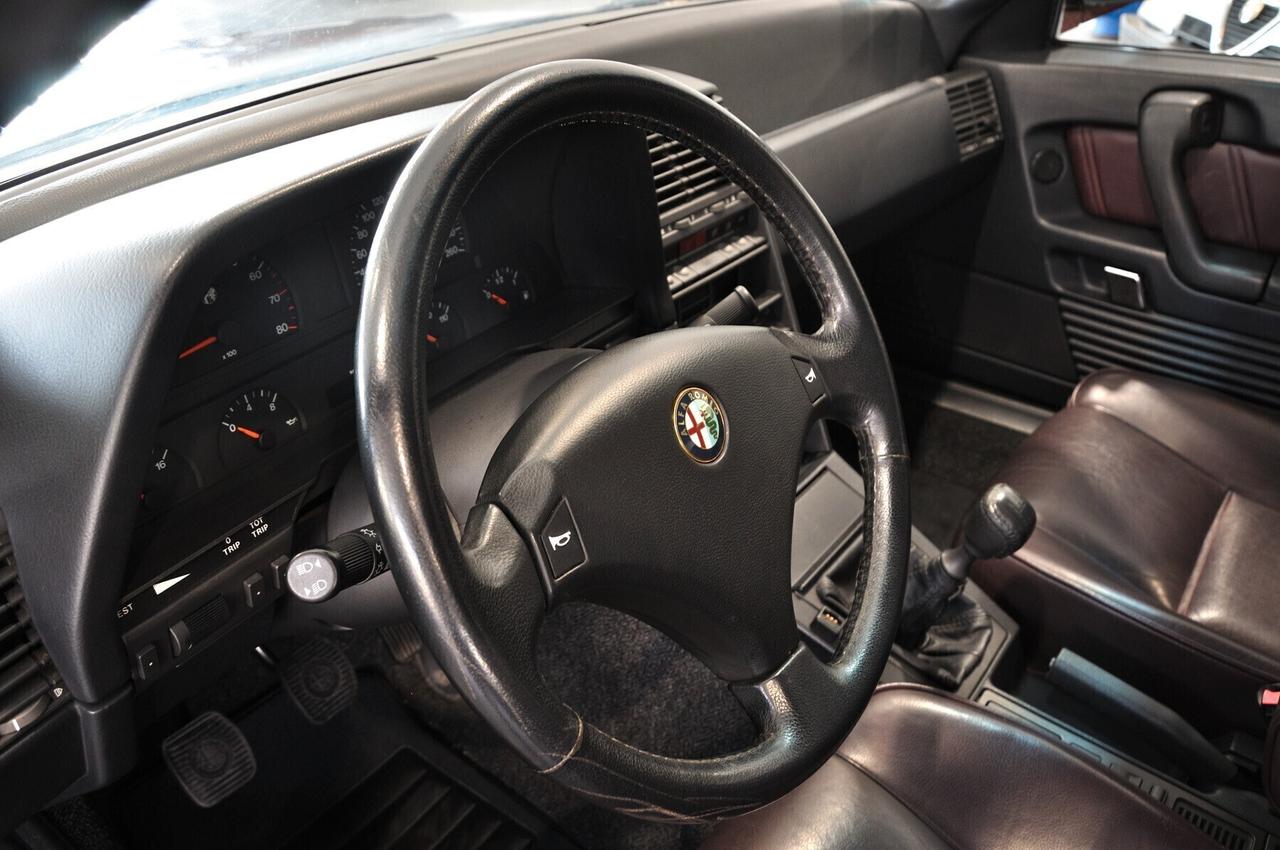 Alfa Romeo 164 2.0i V6 turbo cat Super CRS pelle tagliandata