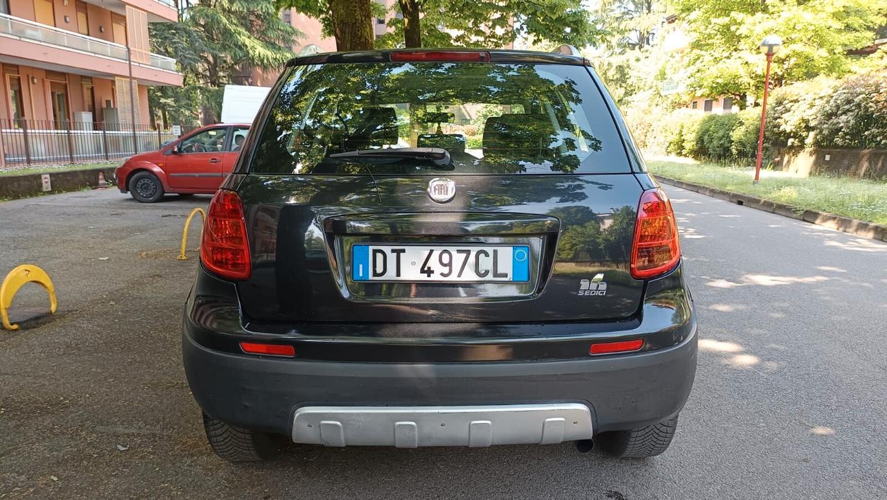 Fiat Sedici 1.9 MJT 4x4 Experience