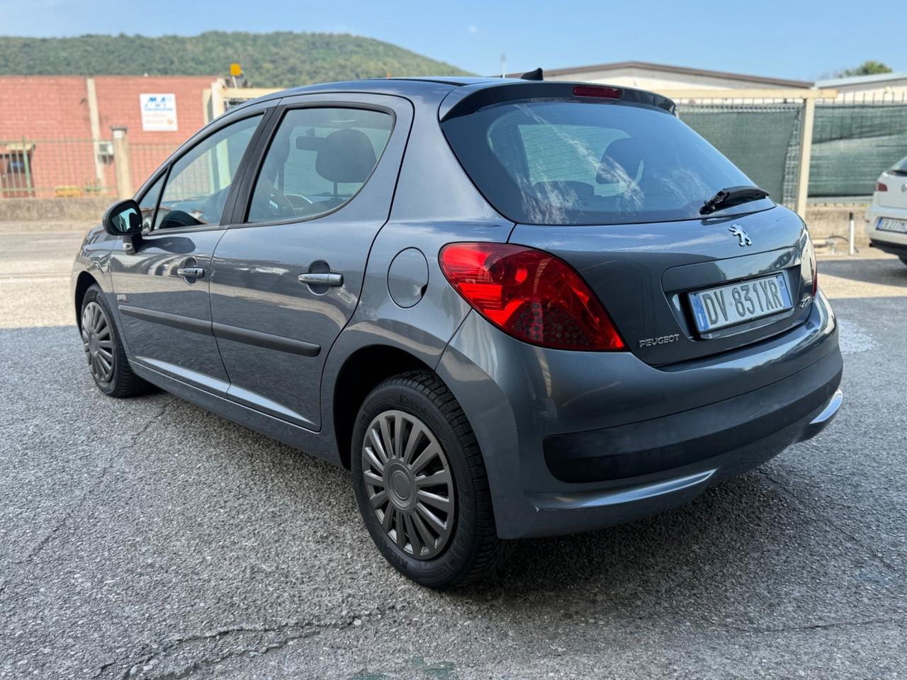 Peugeot 207 1.4 VTi 95CV 5p. XS