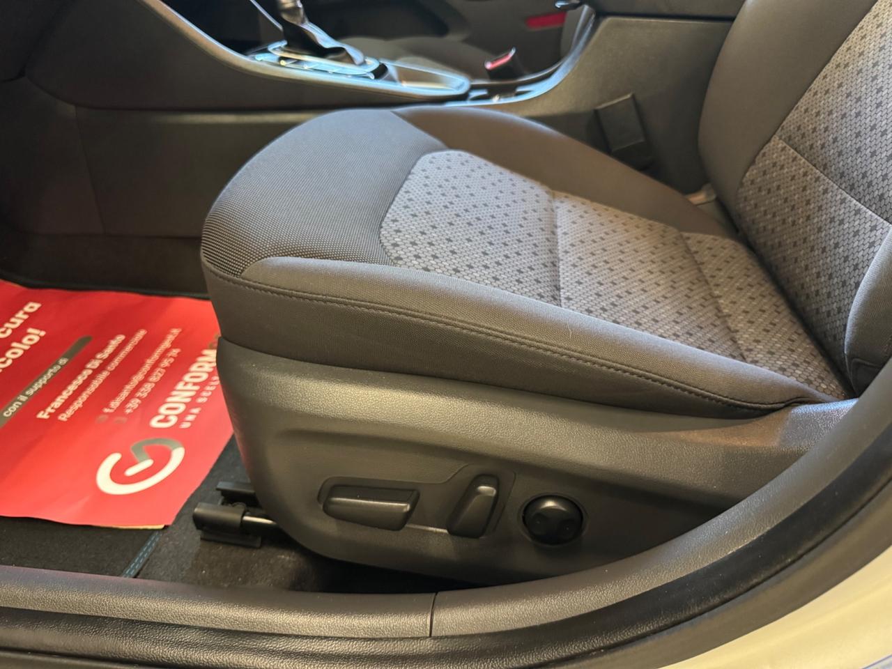 Hyundai Ioniq 1.6 Plug-in Hybrid DCT Style