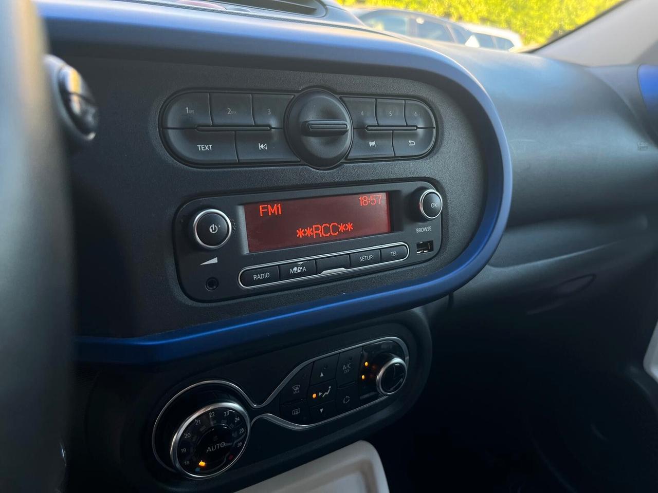 Renault Twingo 1.0 71cv Lovely NEOPATENTATI