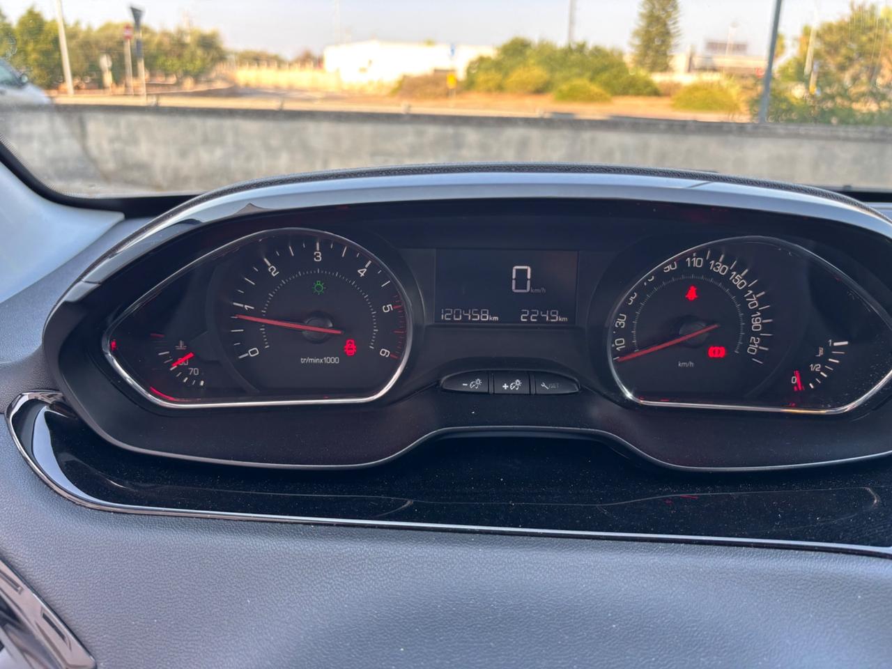 Peugeot 208 1.4 HDi 68 CV 5 porte Access