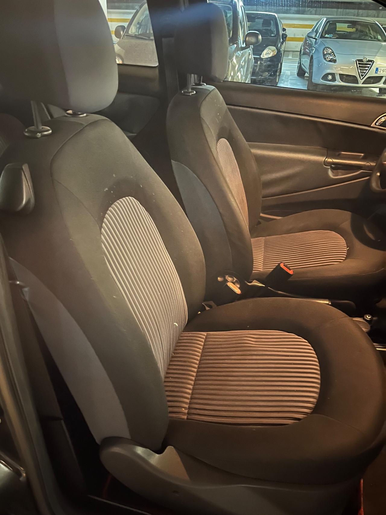 Lancia Ypsilon 1.2 Platino