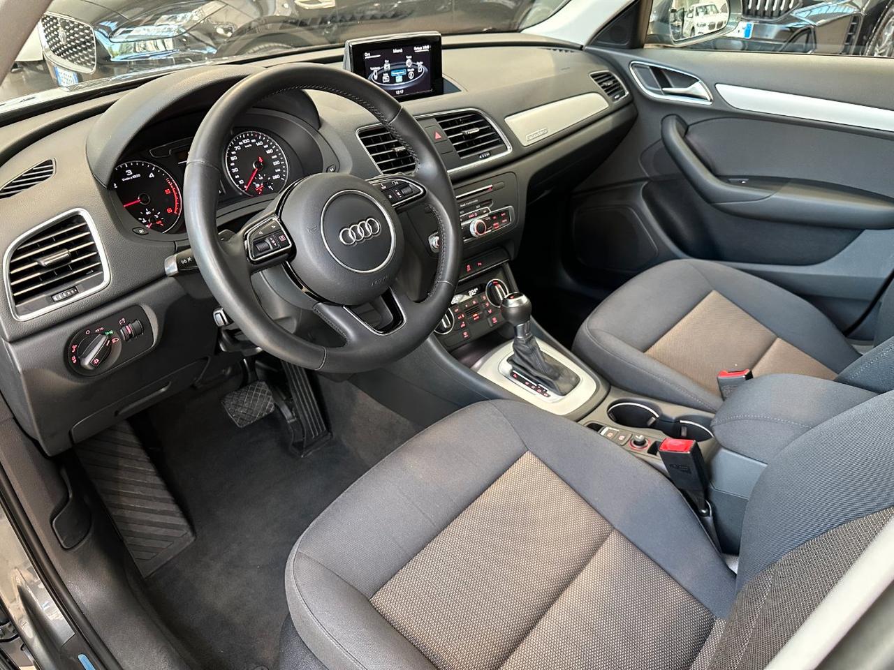 Audi Q3 2.0 tdi Design quattro 150cv S tronic - Navi