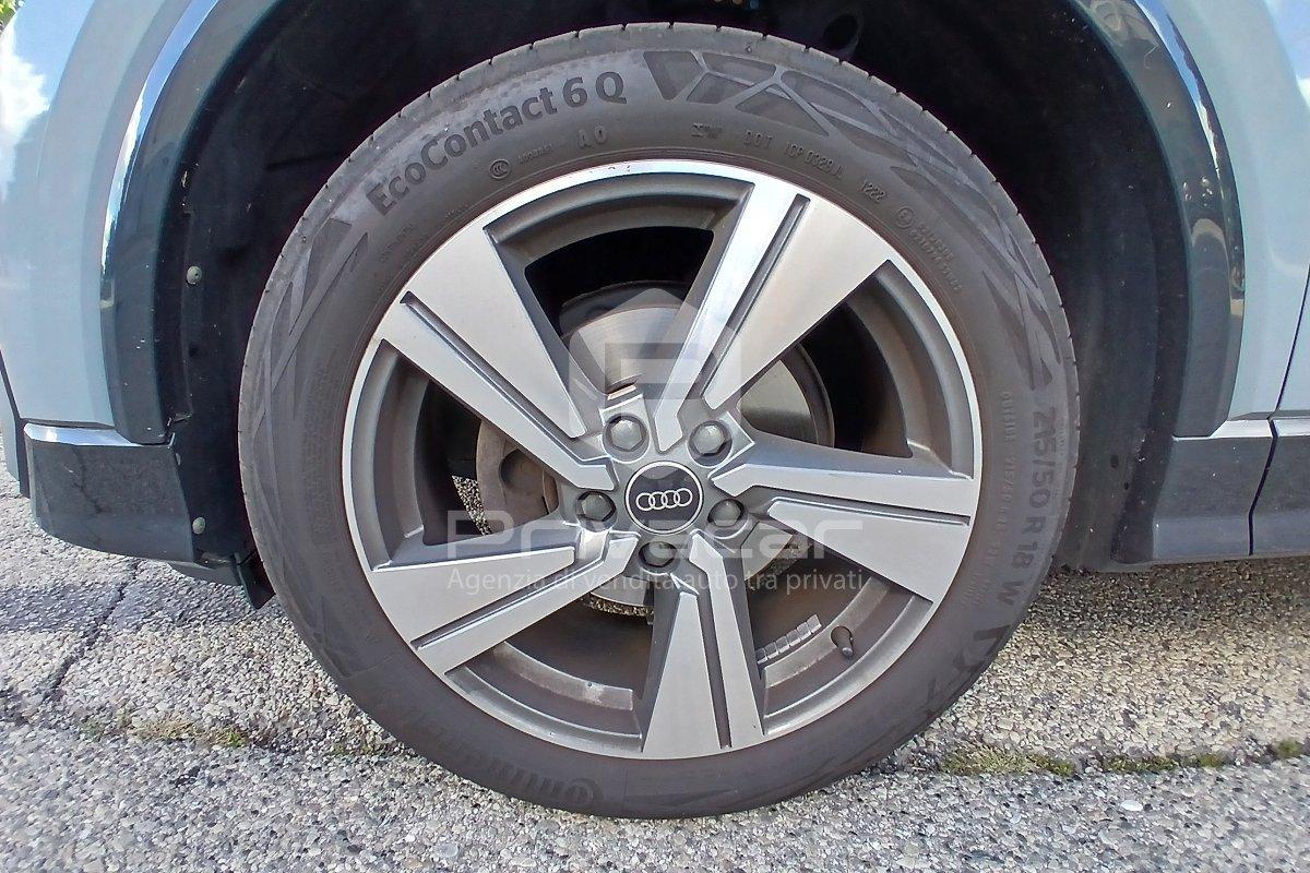 AUDI Q2 35 TFSI S line Edition