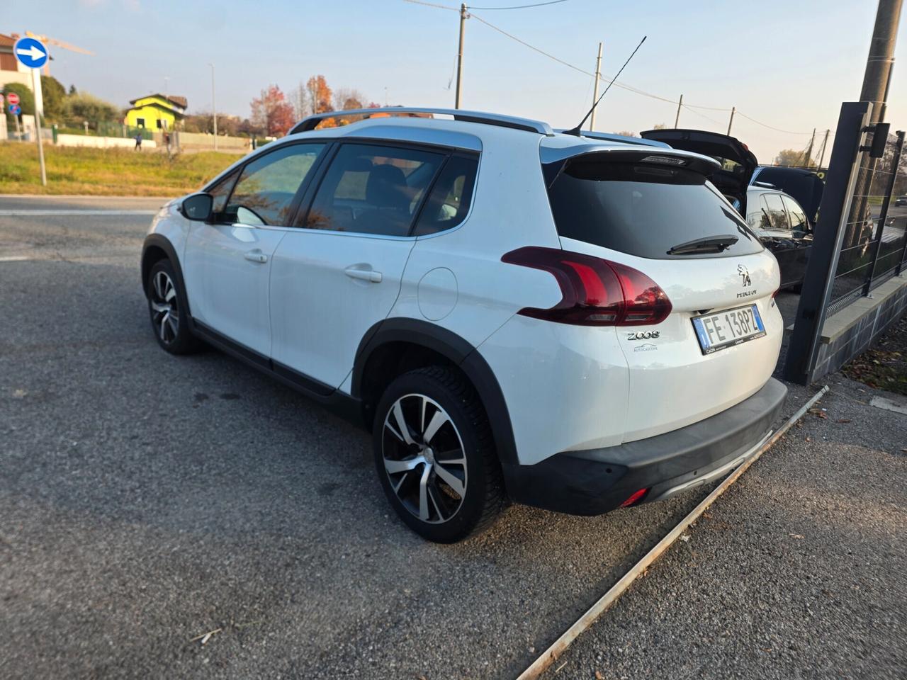 Peugeot 2008 PureTech Turbo 110 S&S Allure