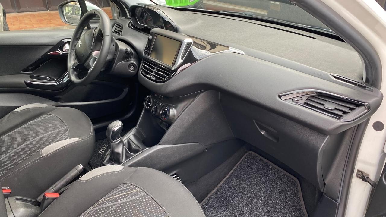 Peugeot 208 Autovettura GPL