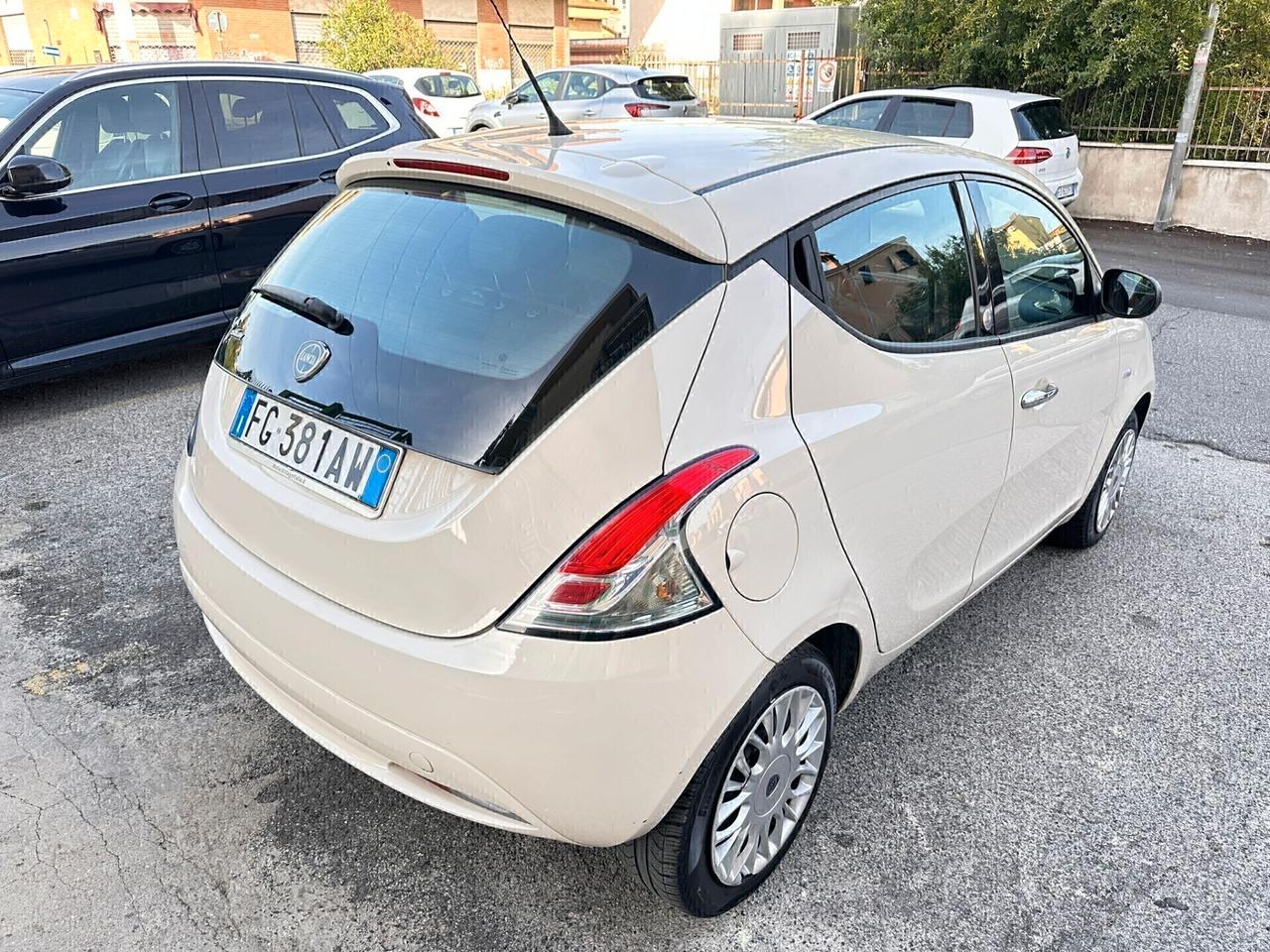 Lancia Ypsilon 1.2 69 CV 5 porte GPL Ecochic Gold