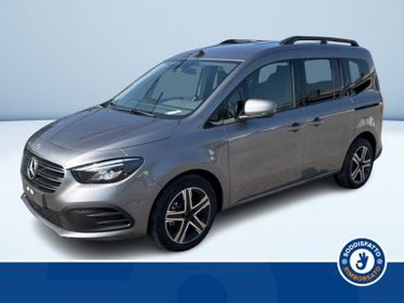 Mercedes-Benz Classe T 180 d AT
