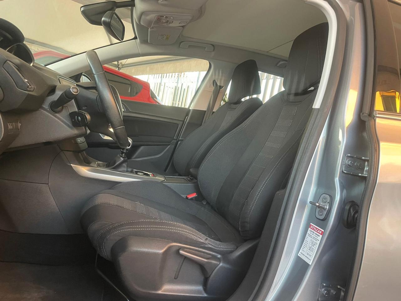 Peugeot 308 BlueHDi 120 S&S Allure