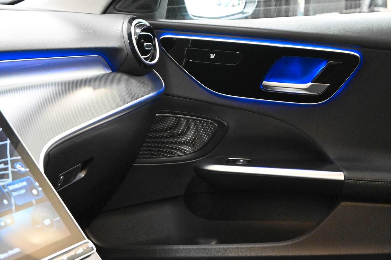 MERCEDES Classe C (W/S206) C 220 d Mild hybri...