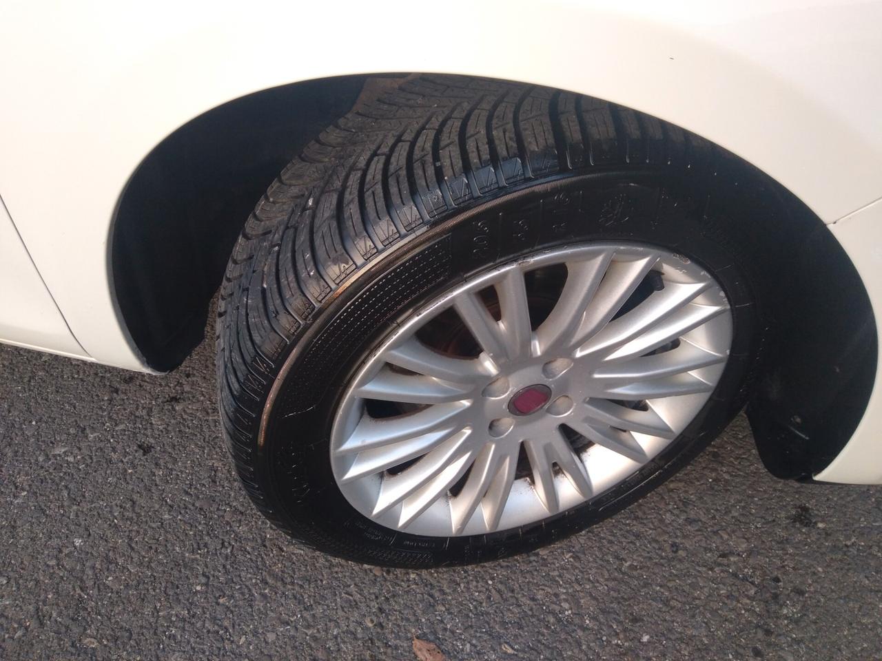 Fiat Bravo 1.6 MJT 120 CV DPF Dynamic x neopatentati