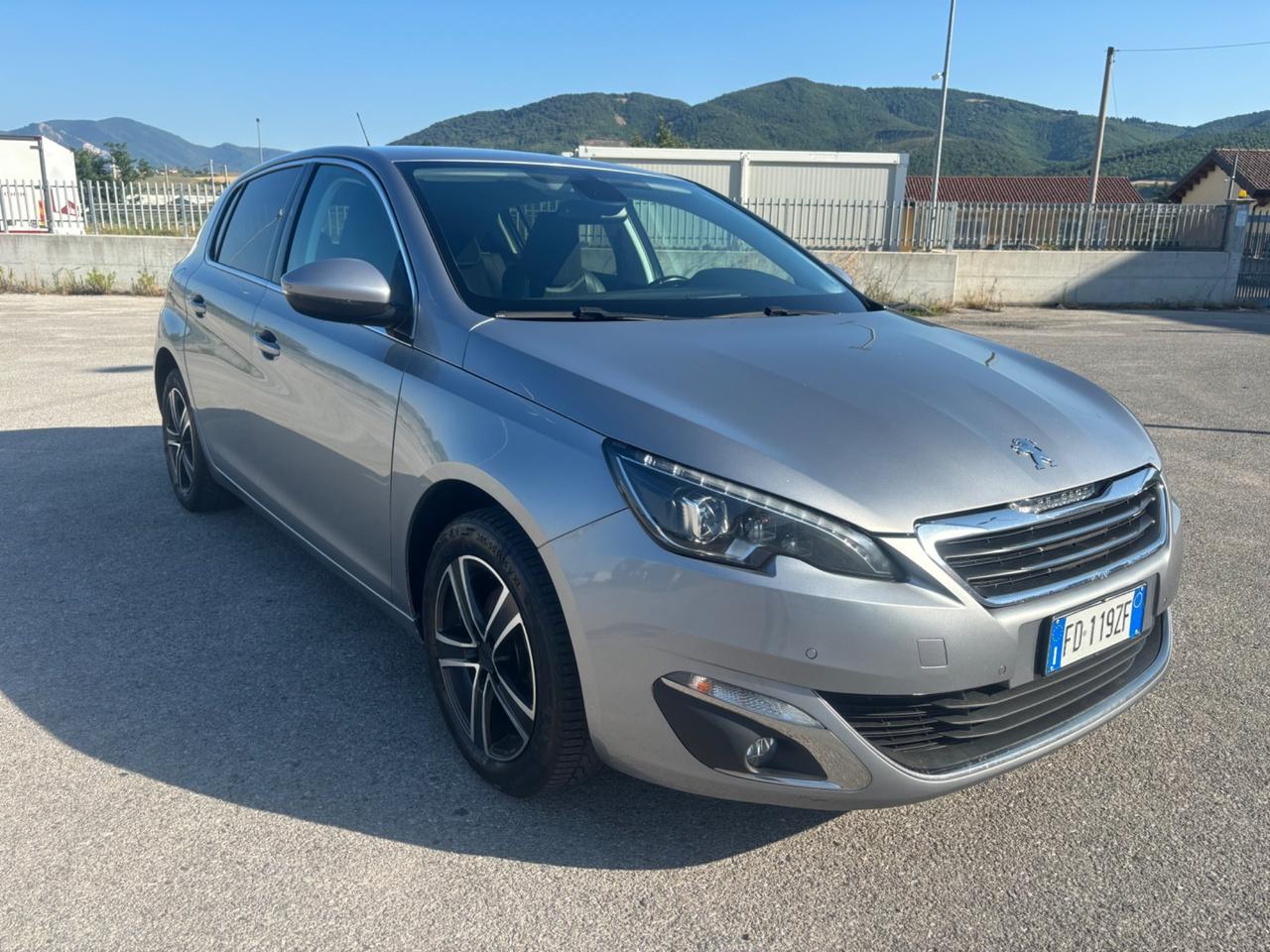Peugeot 308 BlueHDi 120 S&S Allure