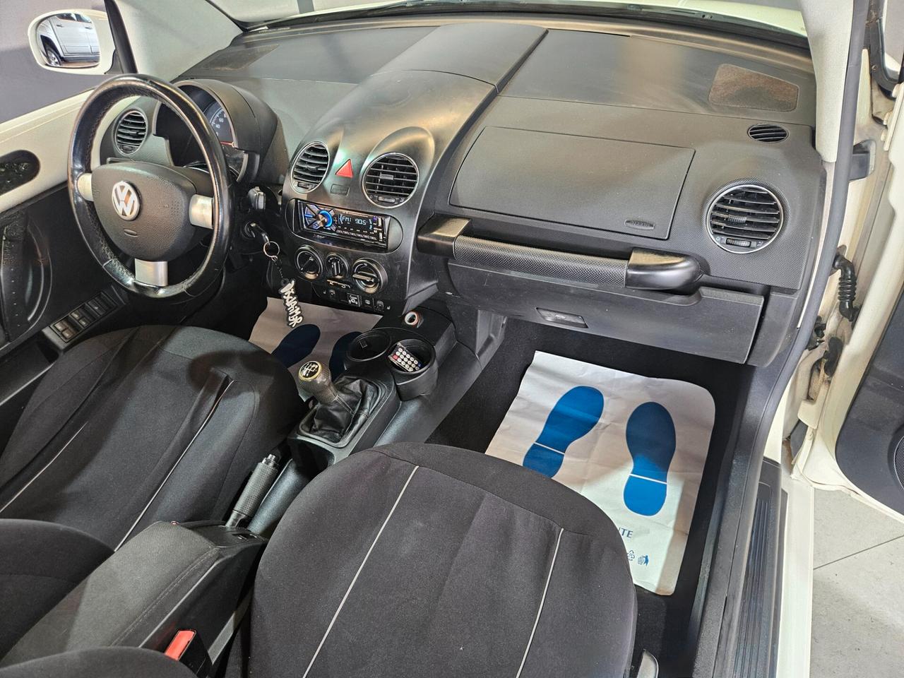 Volkswagen New Beetle Cabrio 1.6 FL