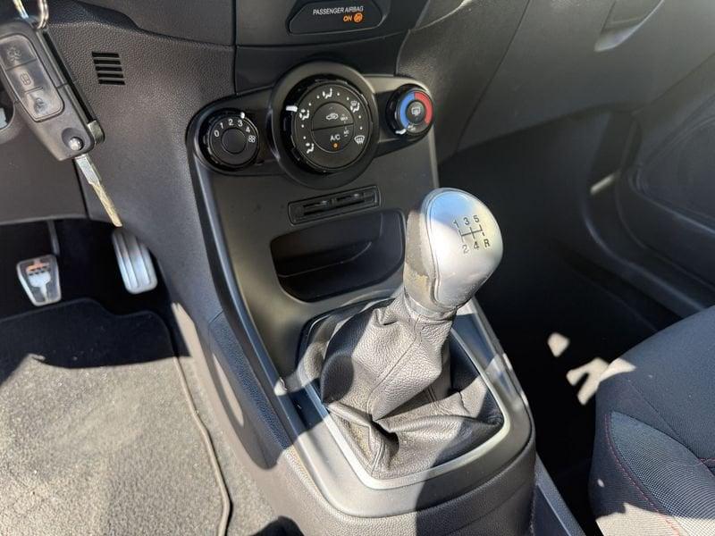 Ford Fiesta 1.5 TDCi 75CV ST-Line