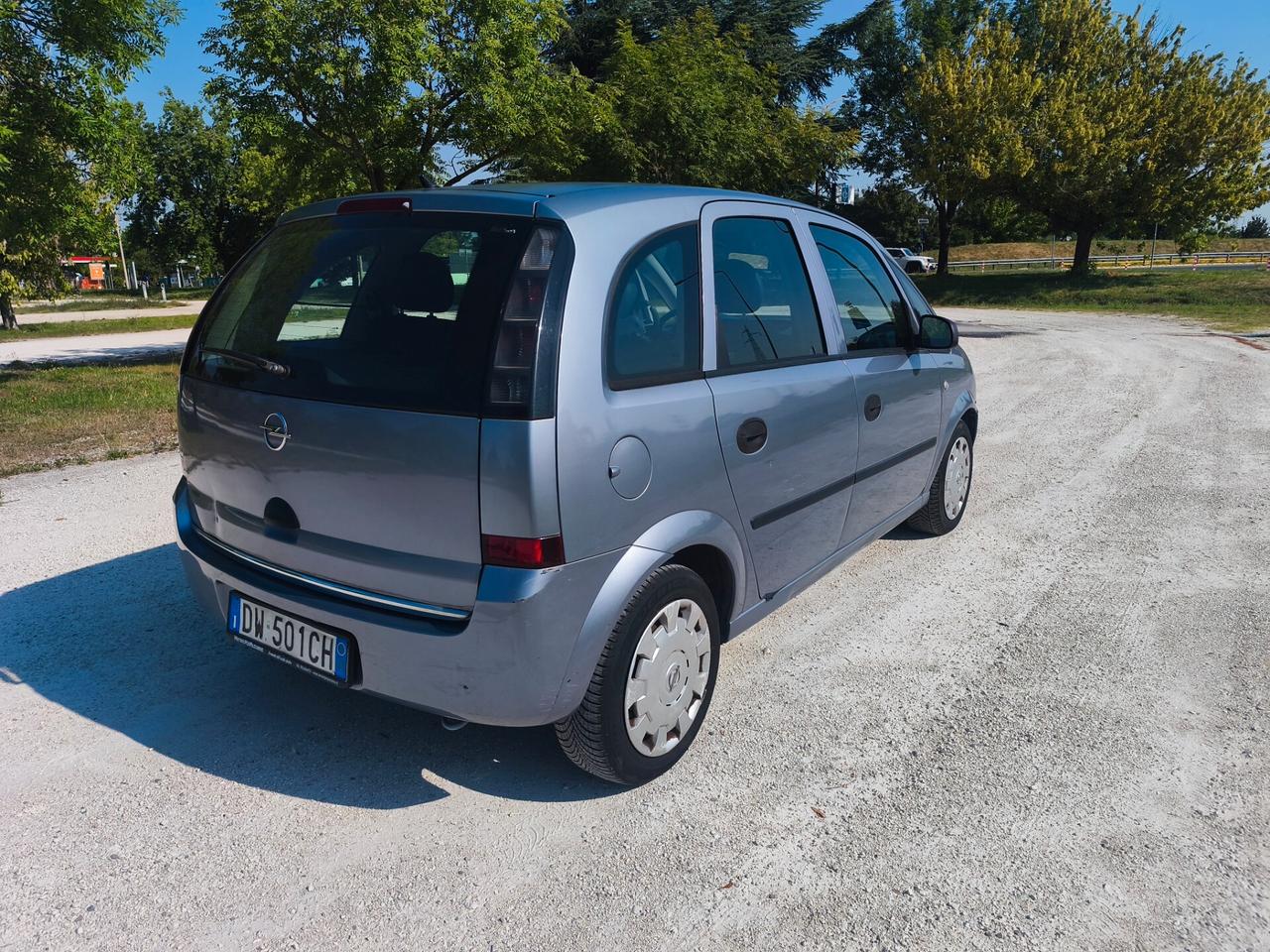 Opel Meriva GPL della casa pochi km