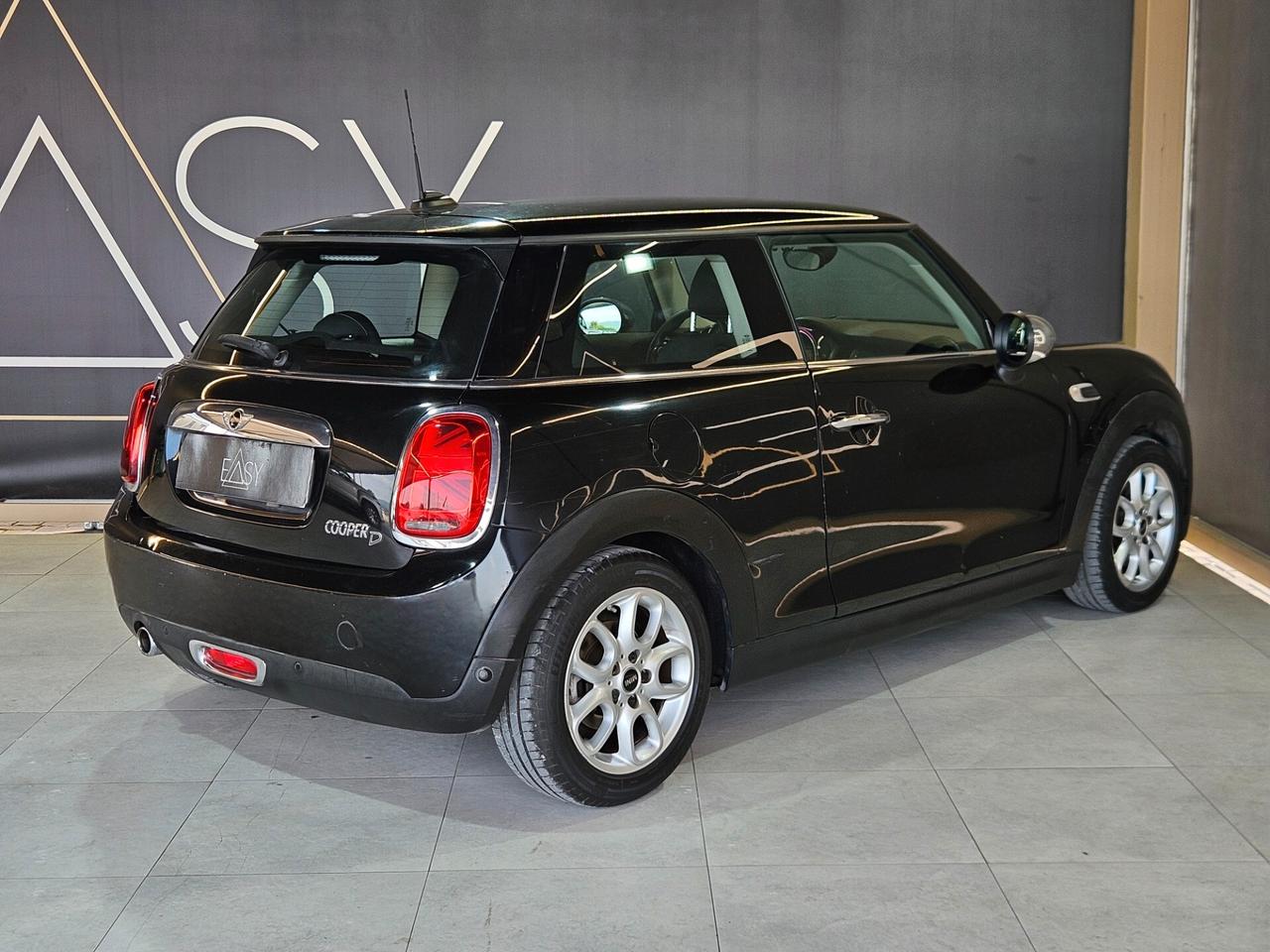 MINI Cooper D 1.5 3p auto