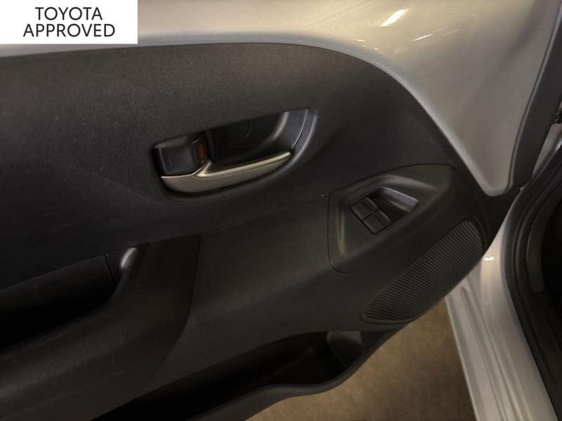 Toyota Aygo 5P 1.0 X-PLAY M-MT 72CV