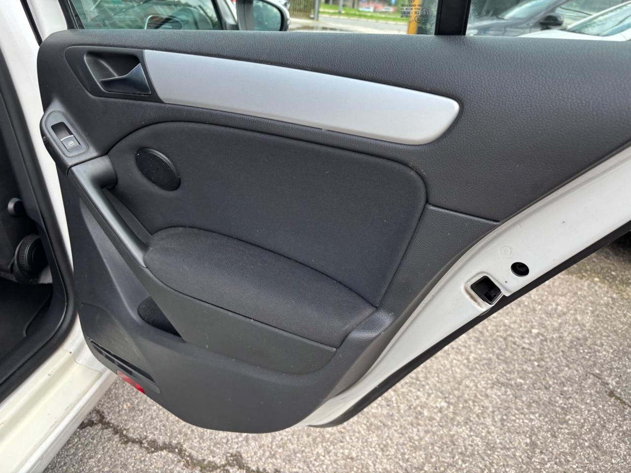 Volkswagen Golf 1.6 5p. Highline BiFuel GPL