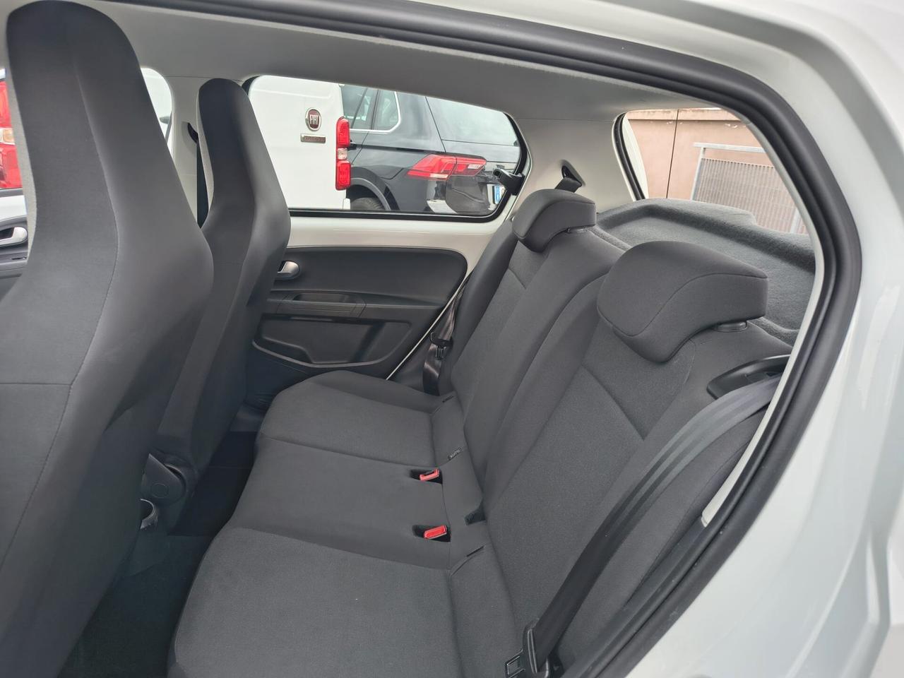 Volkswagen up! 1.0 BENZINA- 5p - OK NEOPATENTATI