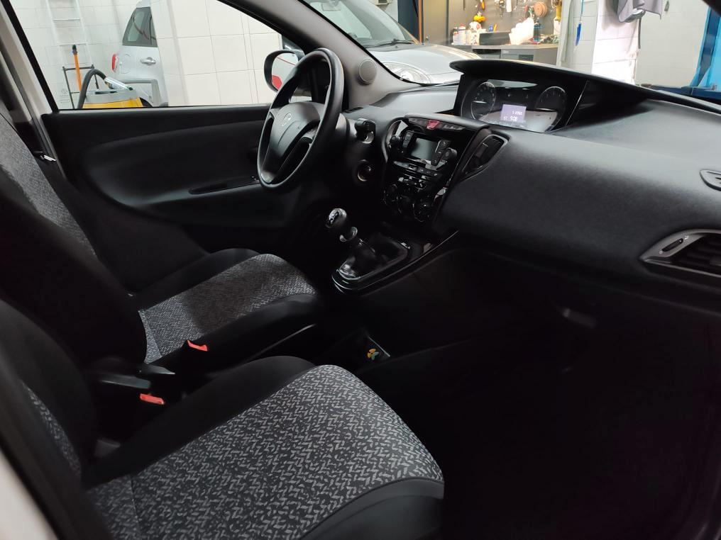 Lancia Ypsilon 1.2 Elefantino Blu 5 POSTI "SOLO 28.000 KM"