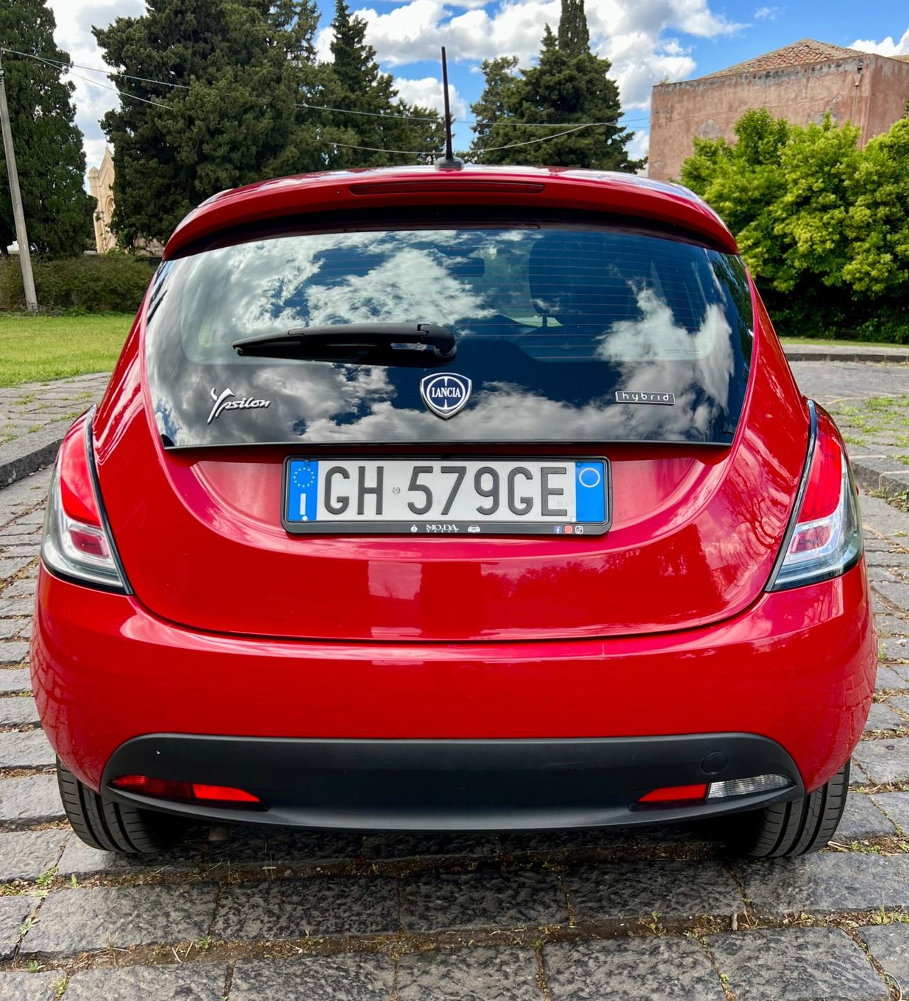 Lancia Ypsilon 1.0 FireFly 5 porte S&S Hybrid Silver Plus
