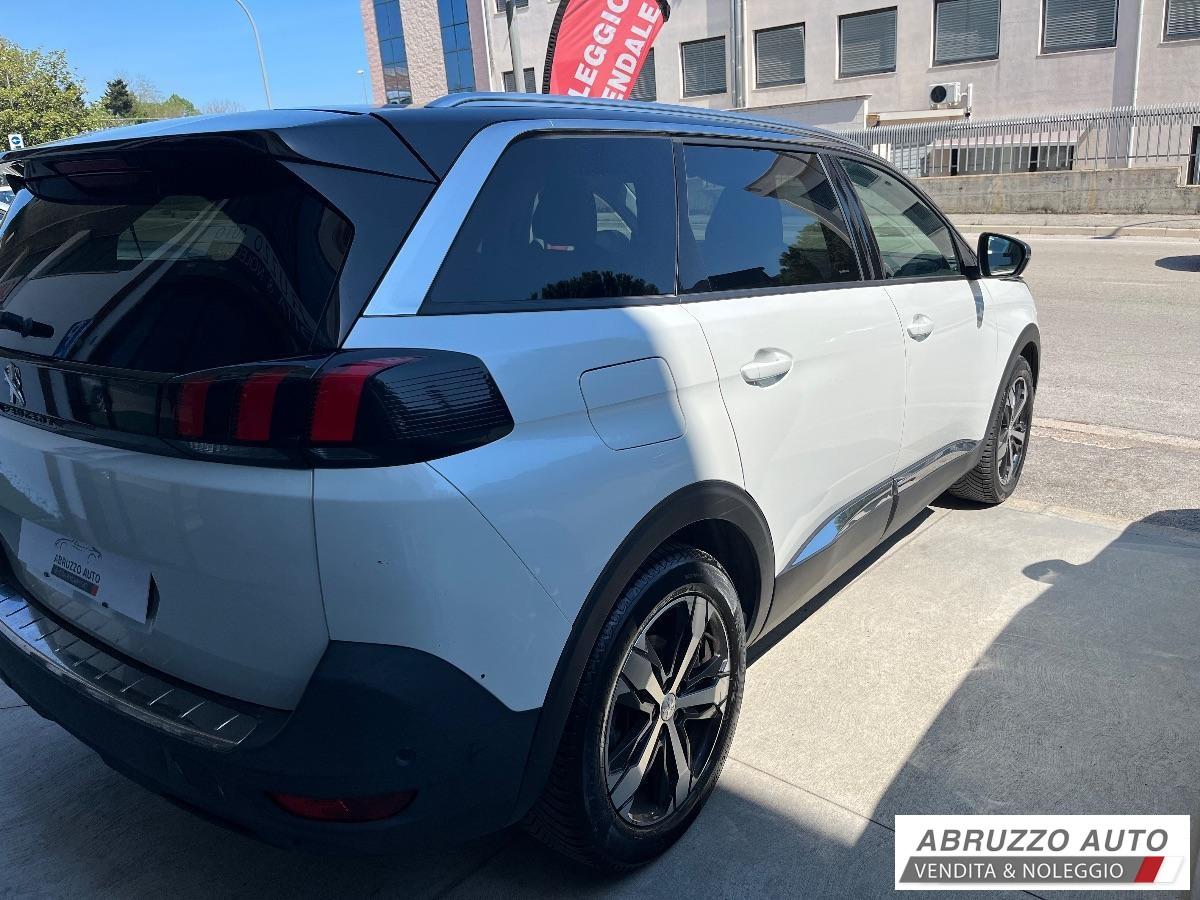 PEUGEOT 5008 Turbo 130 S&S EAT8 Allure