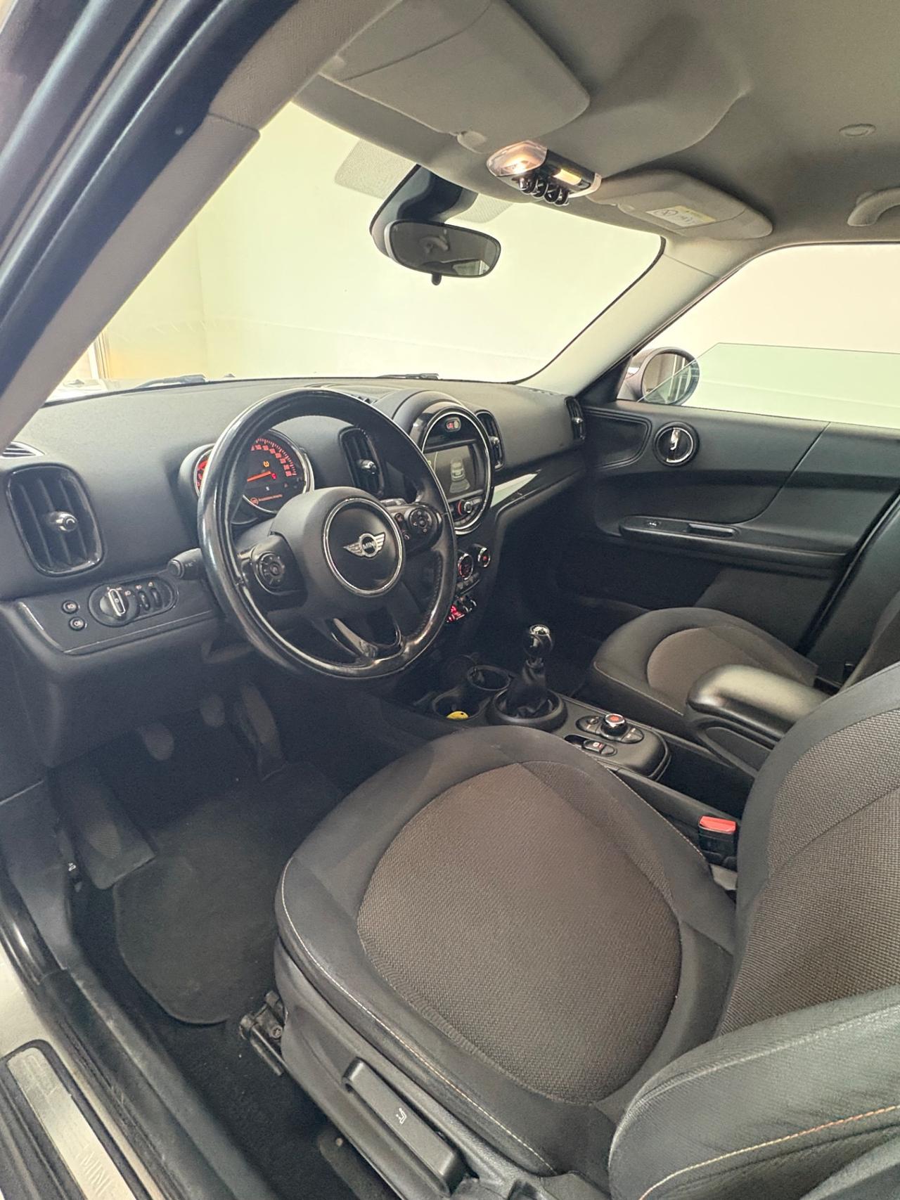 Mini Cooper Countryman 1.5 Hype