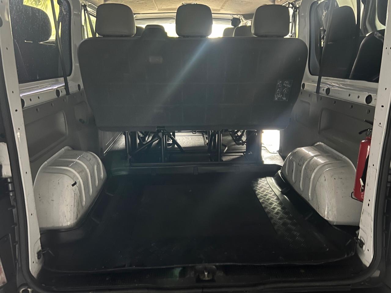 Opel Vivaro 29 2.5 CAMPERIZZATO
