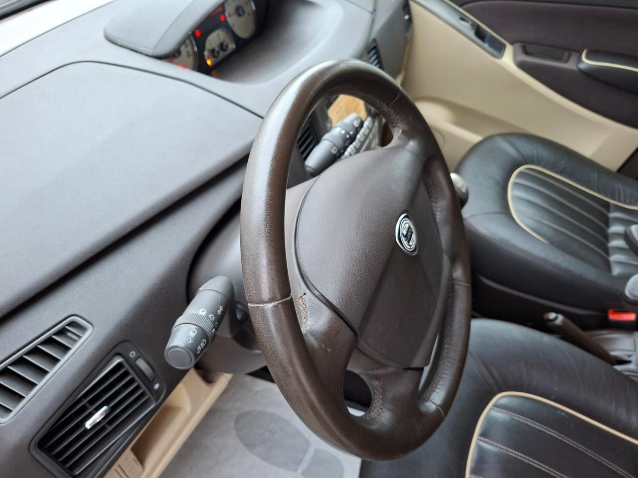 Lancia MUSA 1.4 16v Platino Plus *TETTO APRIBILE*