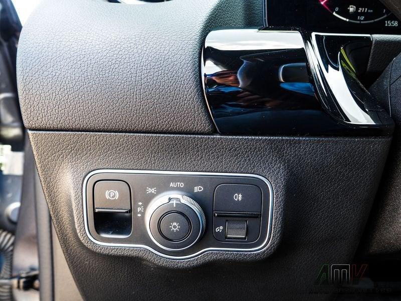 Mercedes-Benz GLA GLA 200 d Automatic Premium