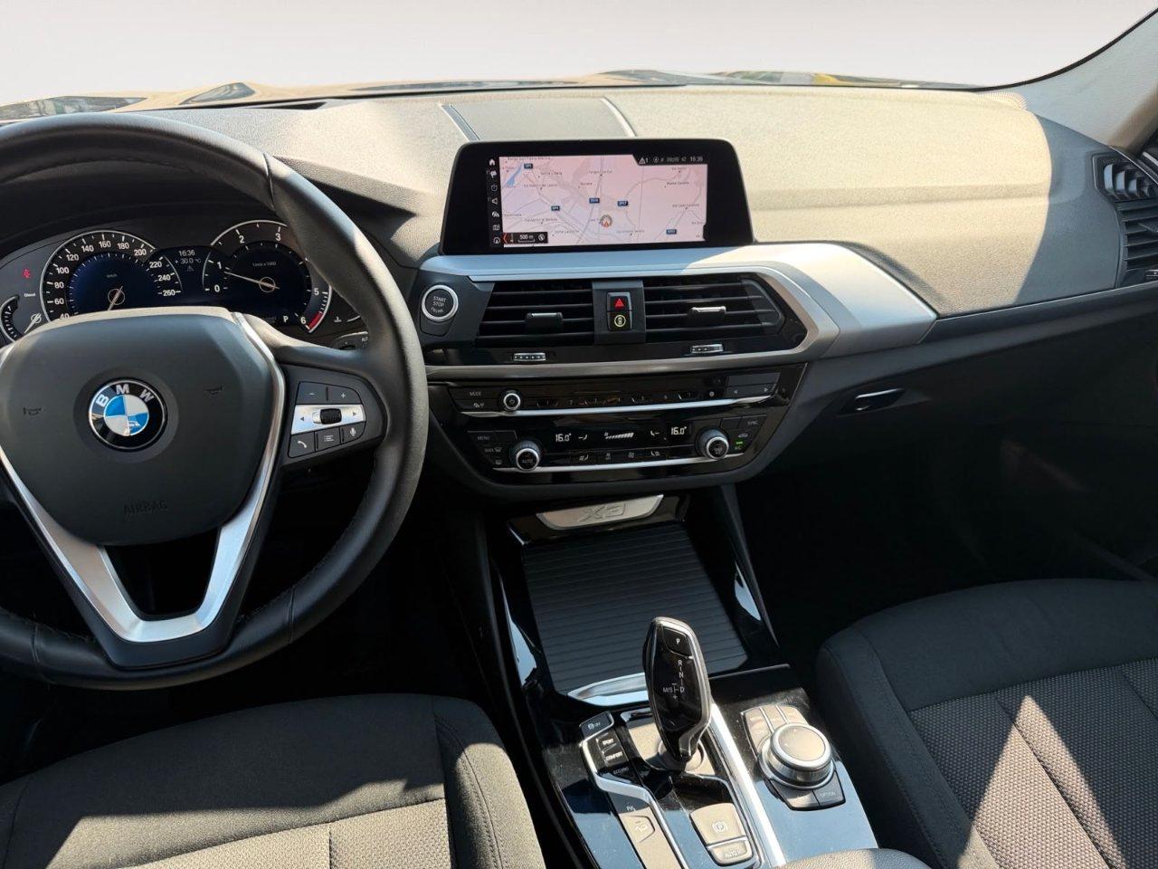 BMW X3 xdrive20d mhev 48V Business Advantage auto