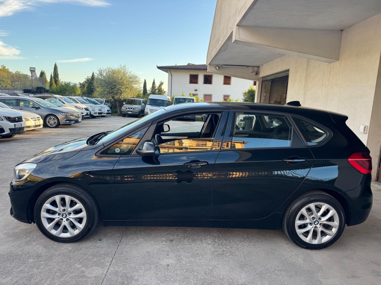 Bmw 2er Active Tourer 218d Advantage