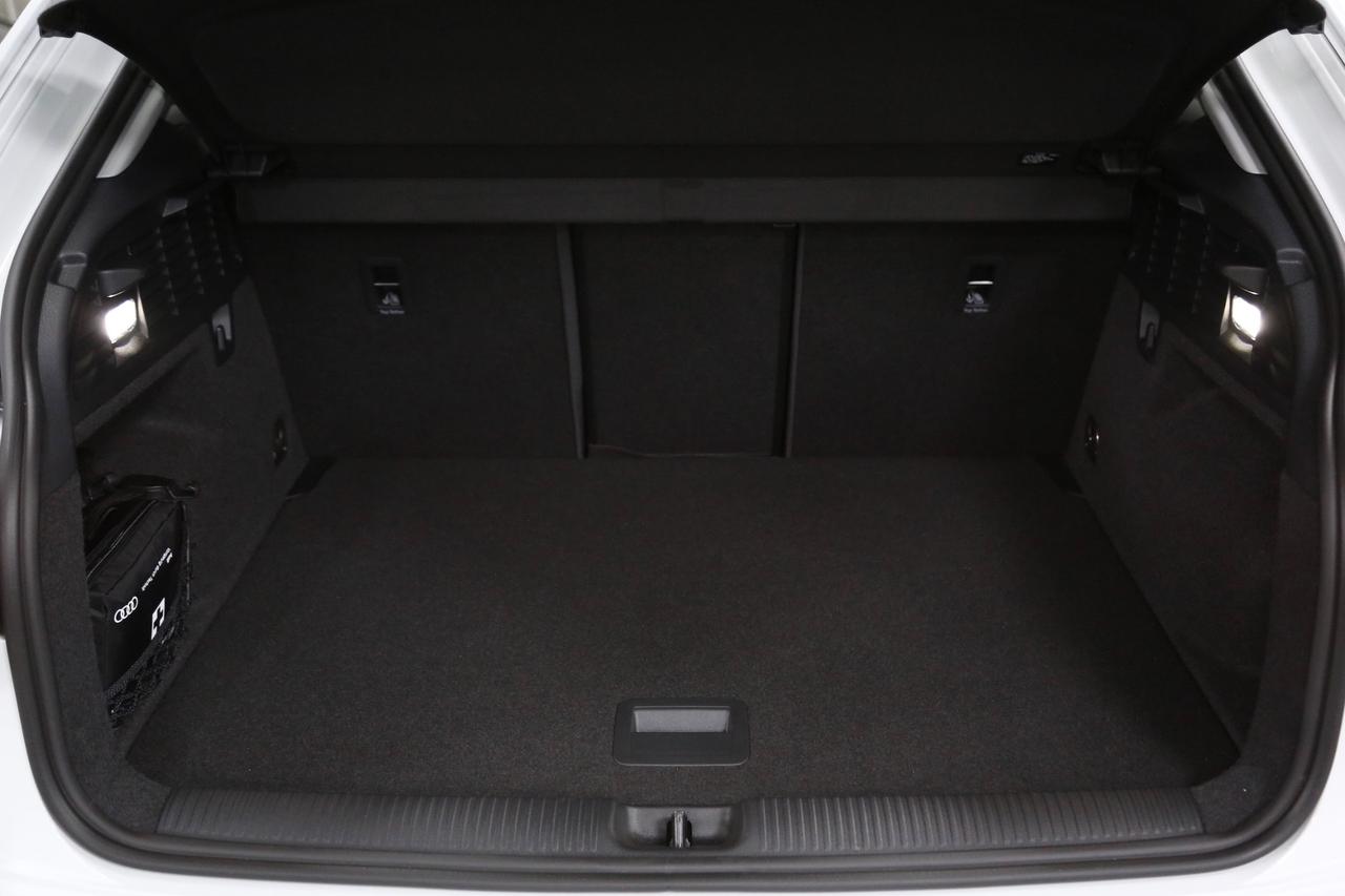 Audi Q2 30 TDI S line