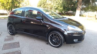 Fiat Grande Punto 1.4 Starjet 16V 3 porte Dynamic 08