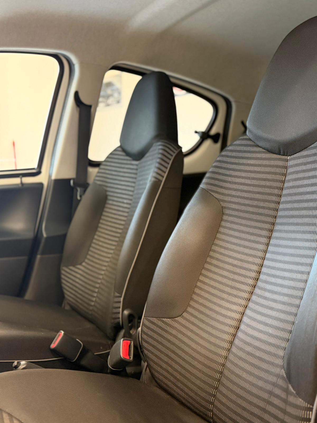 Peugeot 107 2014 Restyling Automatica