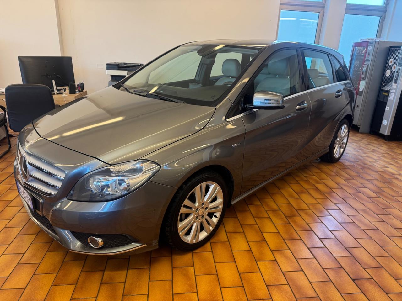 Mercedes-benz B 180 CDI BlueEFFICIENCY Executive OK NEO