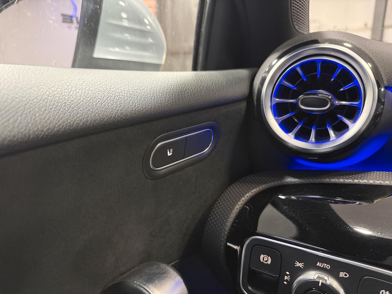 Mercedes-benz A 180 Automatic AMG Line Premium