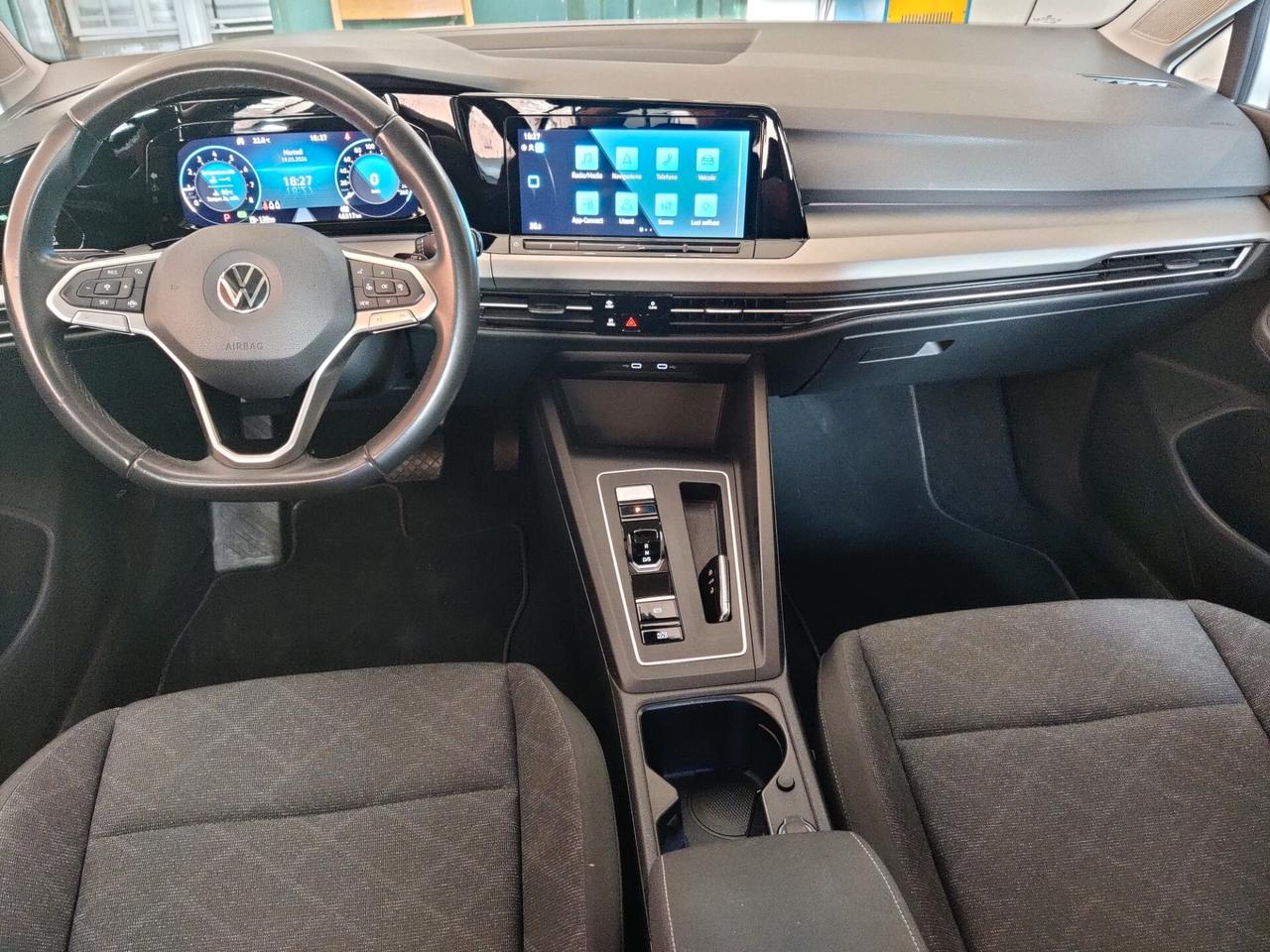 Volkswagen Golf 1.0 eTSI EVO DSG Life