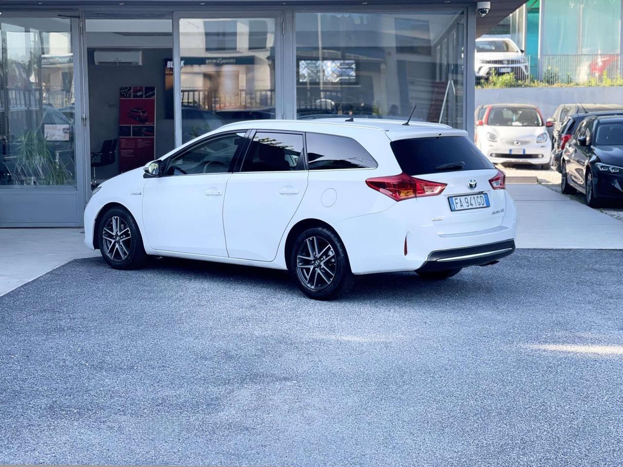Toyota Auris 1.8 Hybrid 99CV E6 Neo - 2015