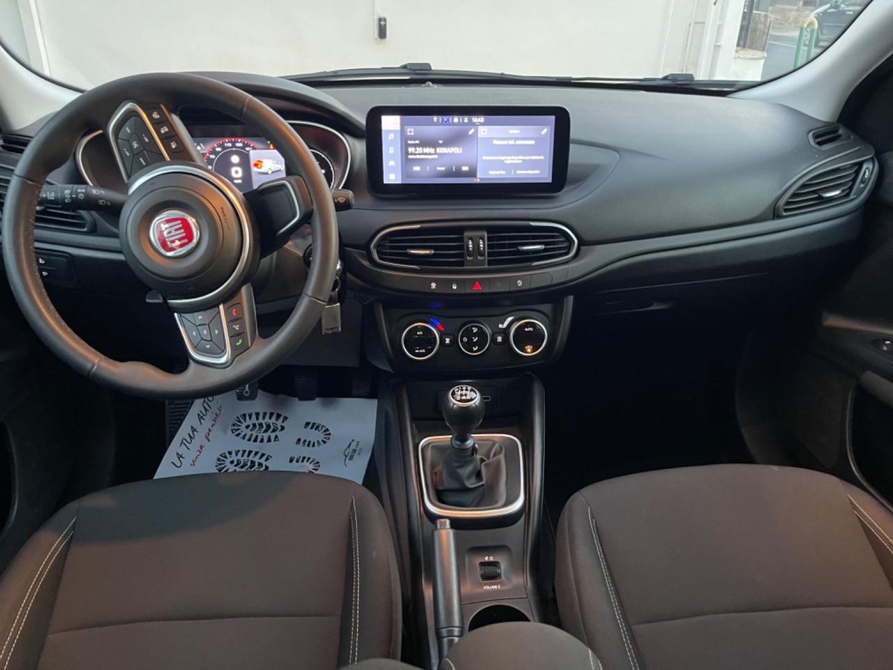 Fiat Tipo 1.6 Mjt S&S SW Cross KM 32.000! / BLOCK SHAFT