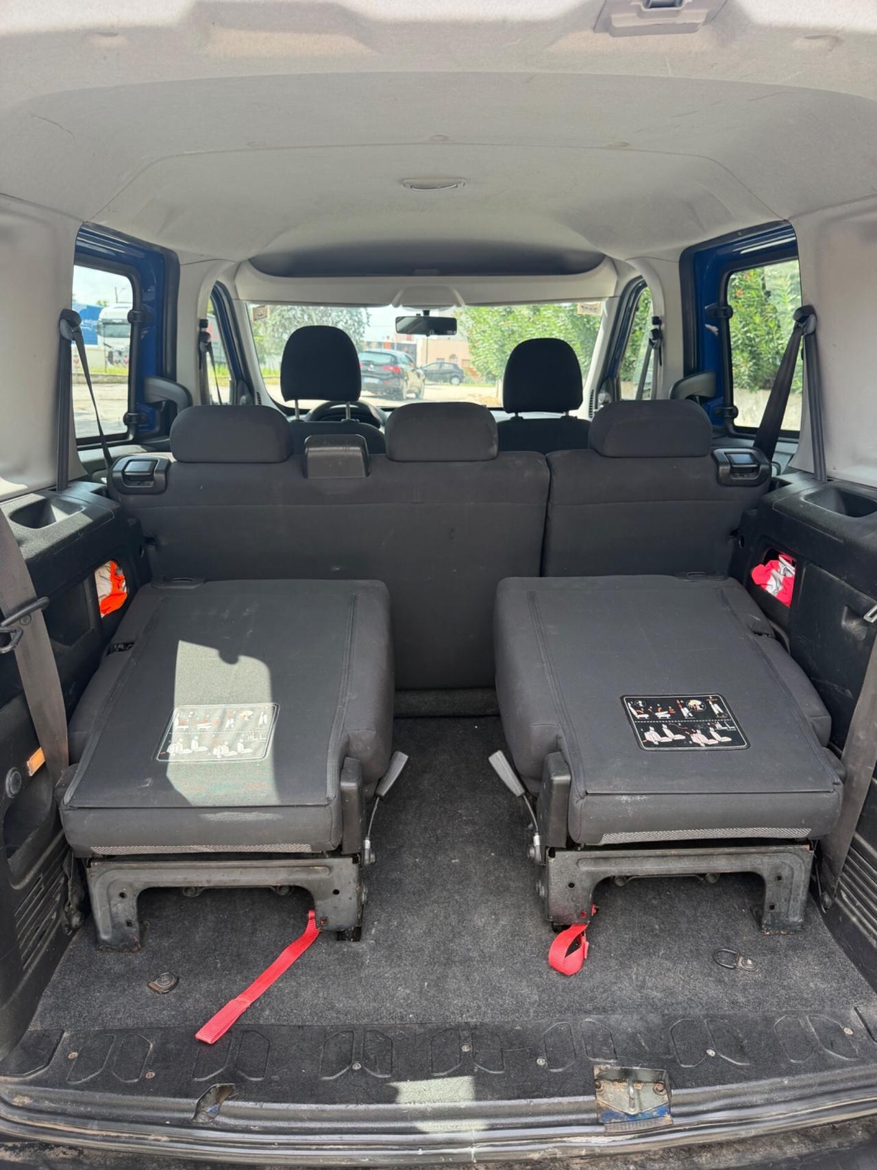 Fiat Doblò 1.4 T-Jet 16V Natural Power 7 posti