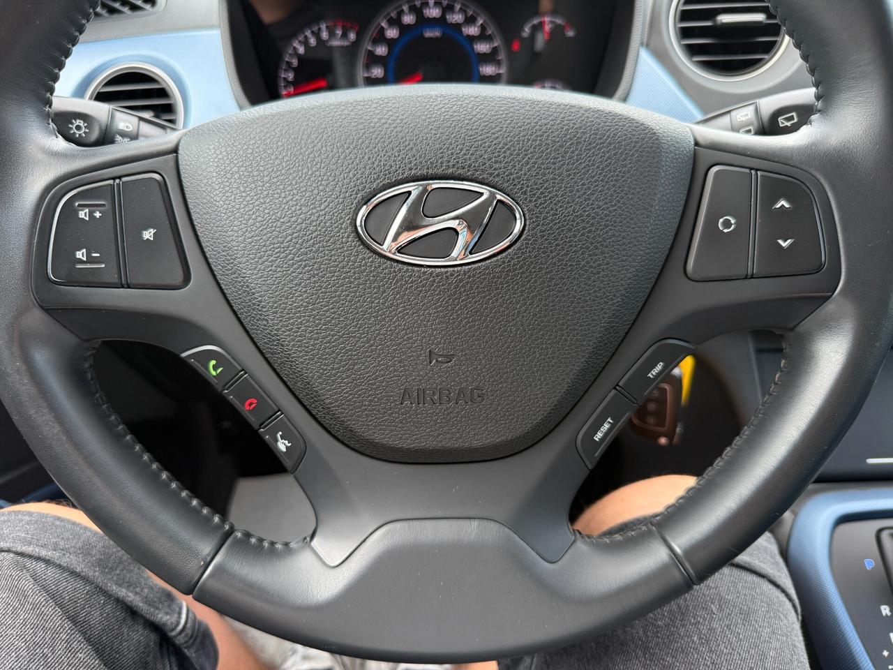 Hyundai i10 1.2 MPI Sound Edition A/T