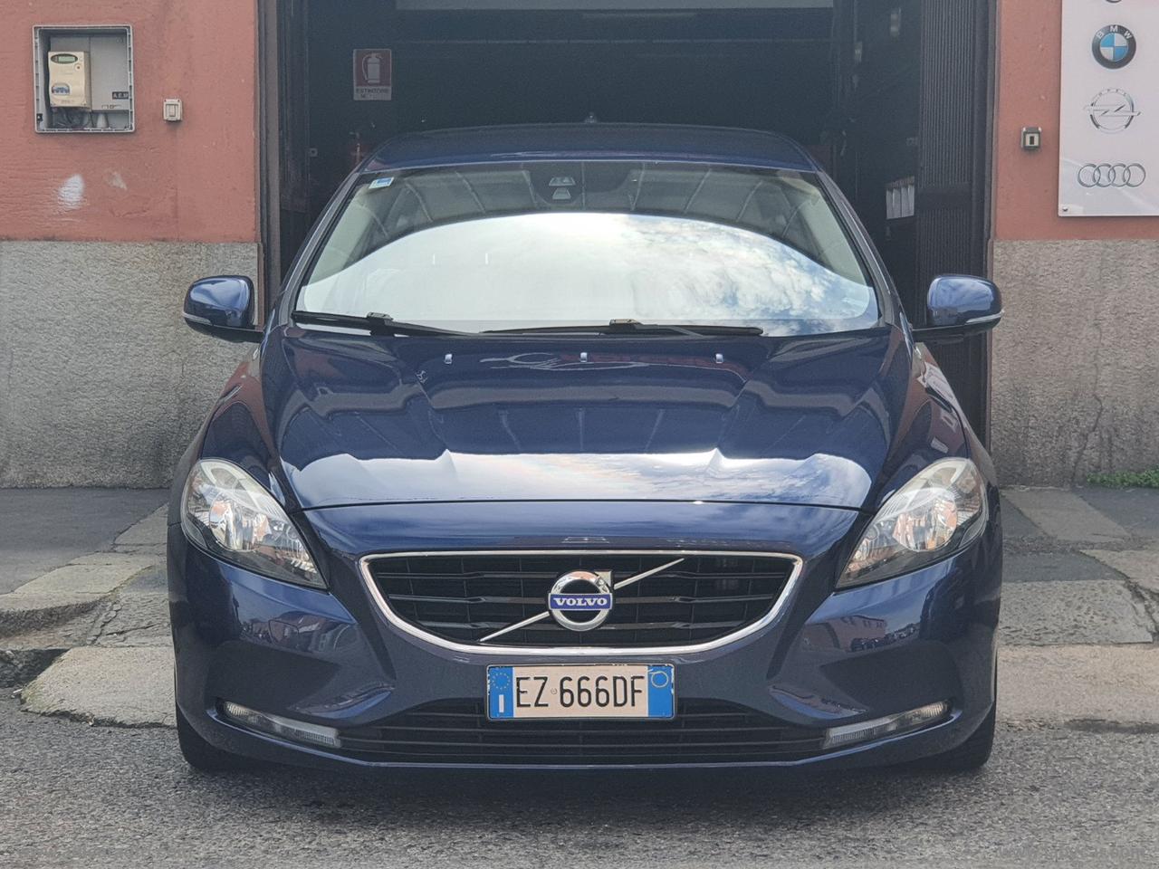 VOLVO V40 D2 1.6 Volvo Ocean Race