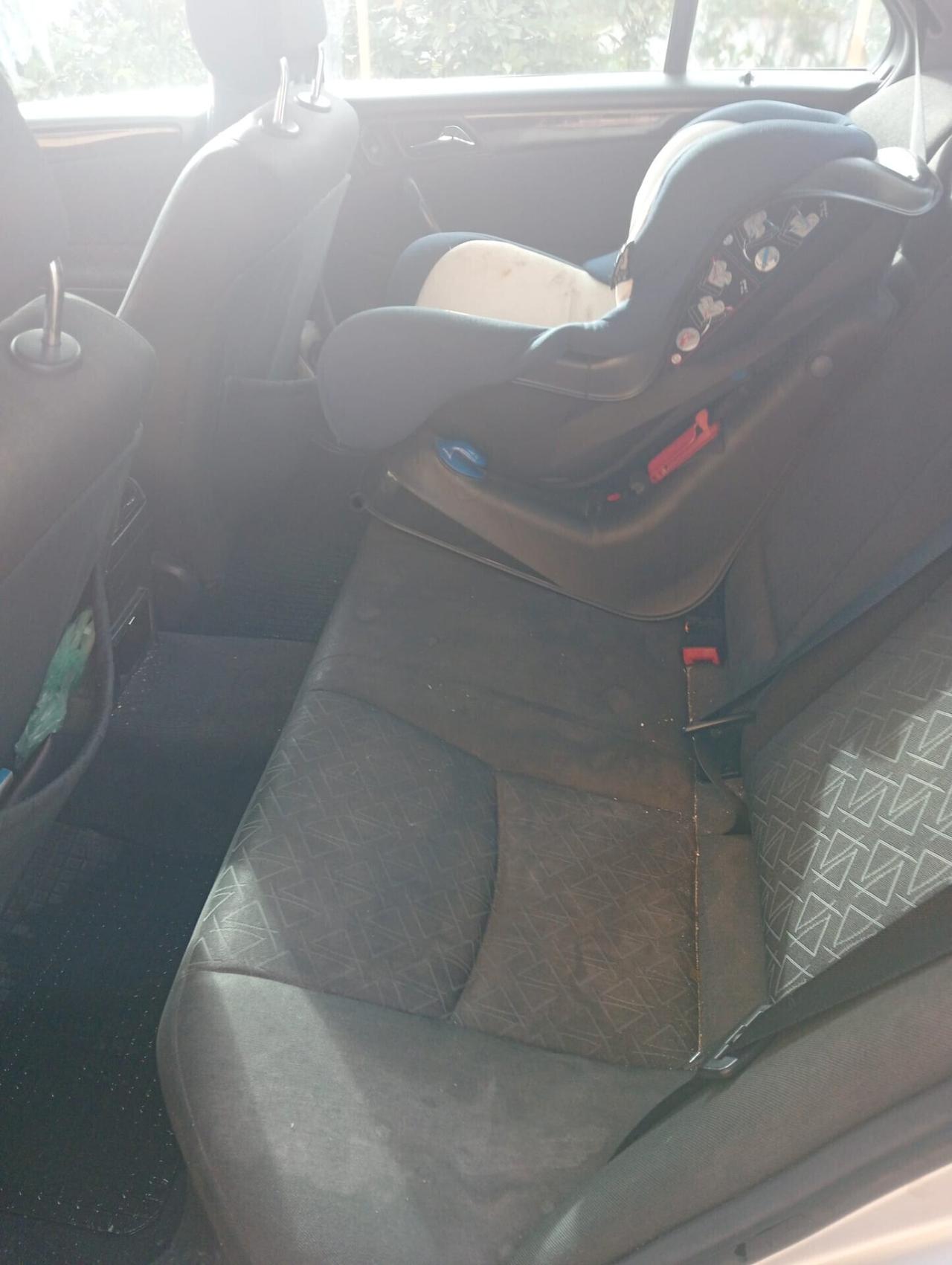 Mercedes-benz C 220 SOLI 1000 EURO