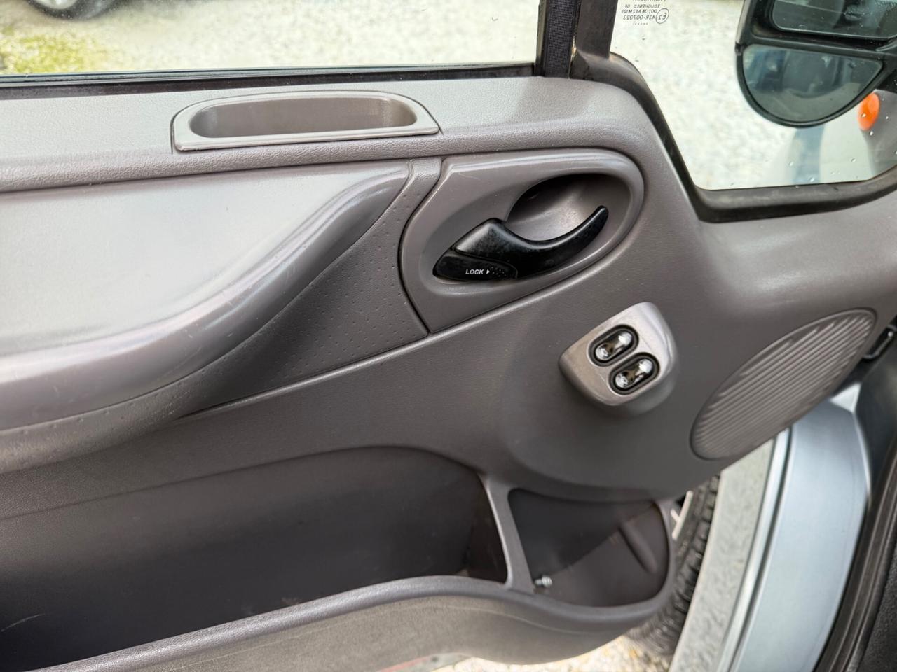 Ford Transit 280 2.0 TD/100PC 6 posti tetto alto