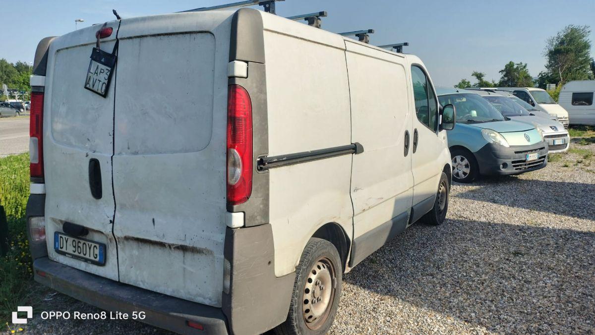 RENAULT trafic T27 2.0 dci 115cv L1H1 trafic T27 2.0 dci 115cv L1H1